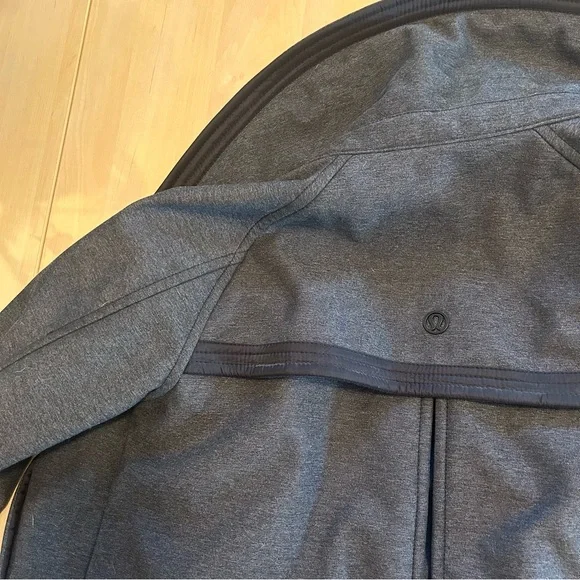lululemon coco softshell - Picture 5 of 5